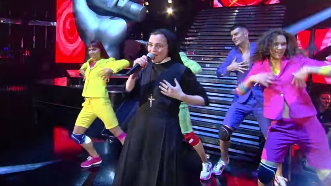 the-voice-of-italy-singing-nun-dancing