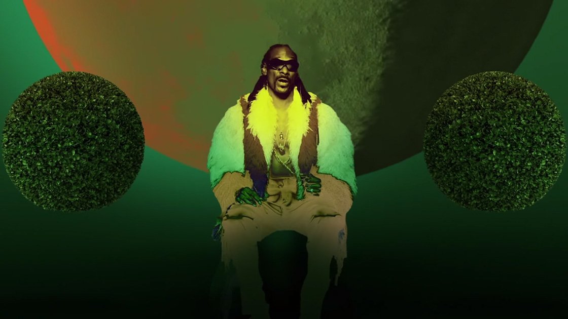 Snoop-Dogg-Pharrell-Peaches-n-Cream-2015-Official-Music-Video