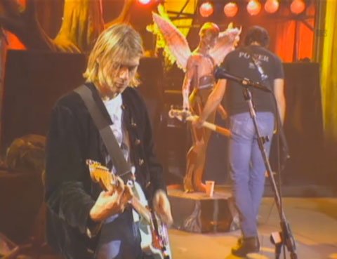 Nirvana-Live-And-Loud-SoundCheck-2