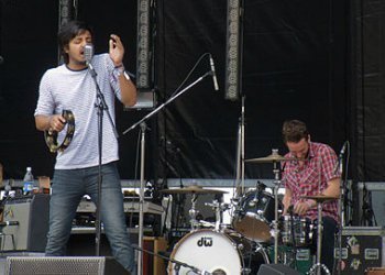image for artist Young the Giant