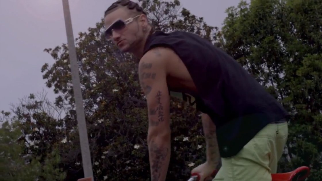 riff-raff-let-me-drive-official-music-video