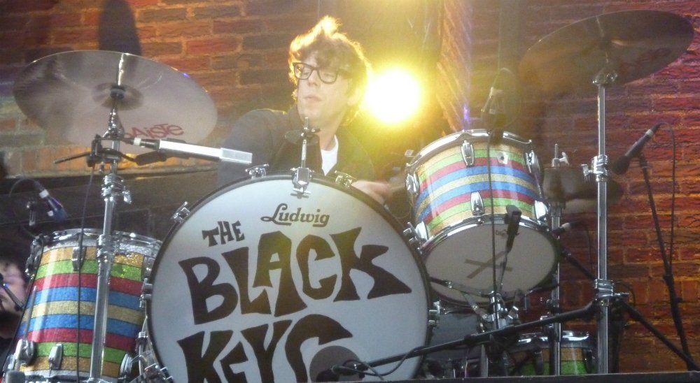 Patrick-Carney-The-Black-Keys-Live-On-Letterman-NYC-2014