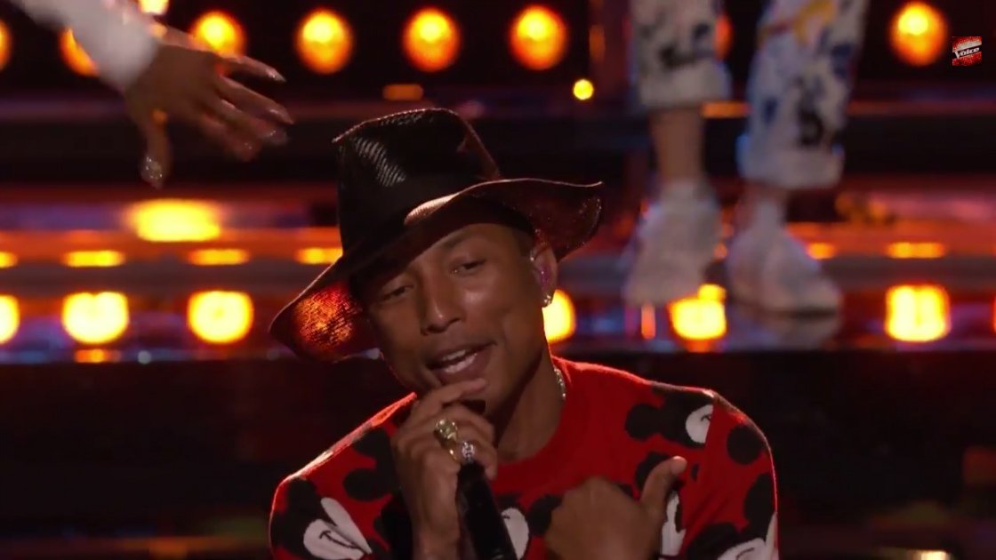 Pharrell-performs-Come-Get-It-Bae-on-The-Voice