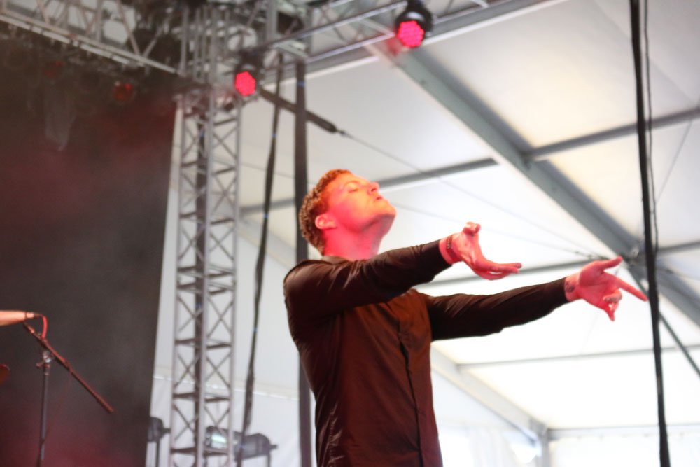 deafheaven-governors-ball-6-7-2014-6