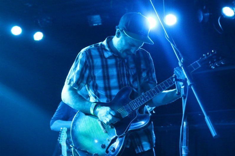 Matt-Jalbert-guitar-blue-lights-knitting-factory-brooklyn-ny-2014
