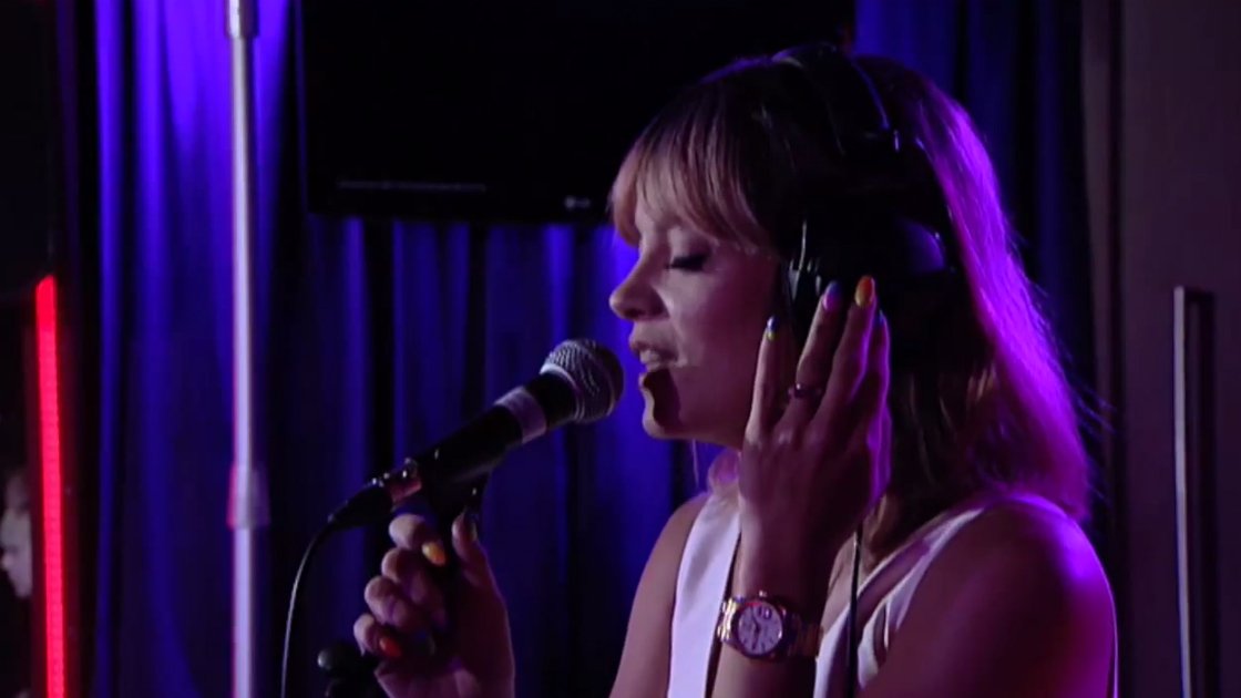 lily-allen-live-bbc-7-18-2014