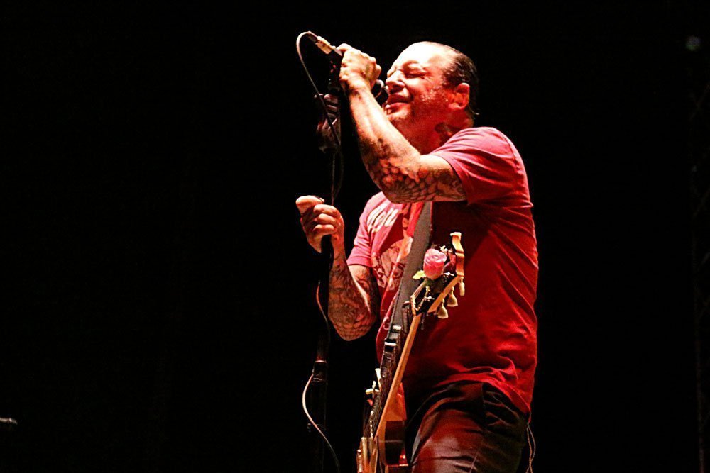 mike-ness-social-distortion-riot-fest-2014-2