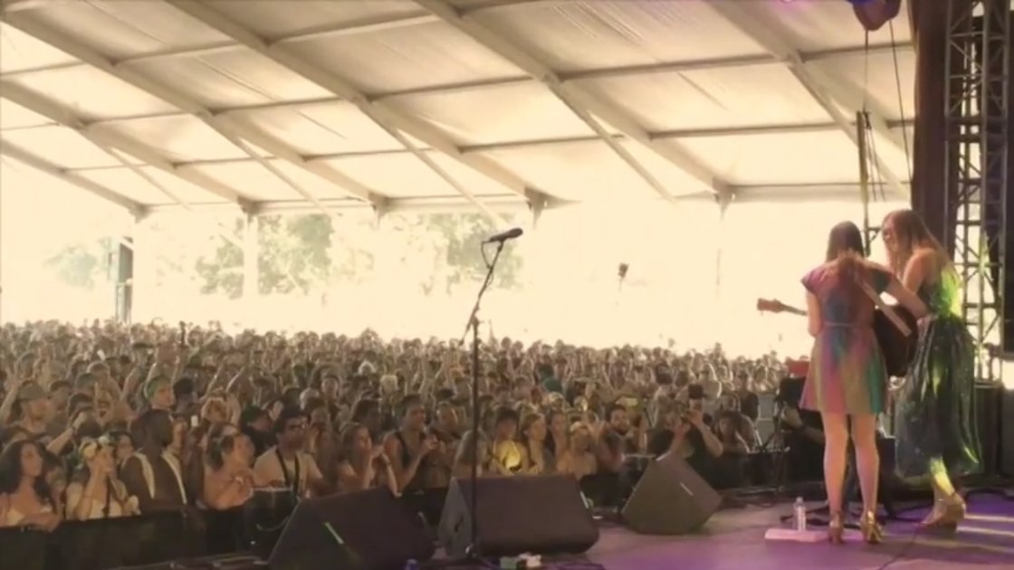 first-aid-kit-america-video-concert-stage-crowd