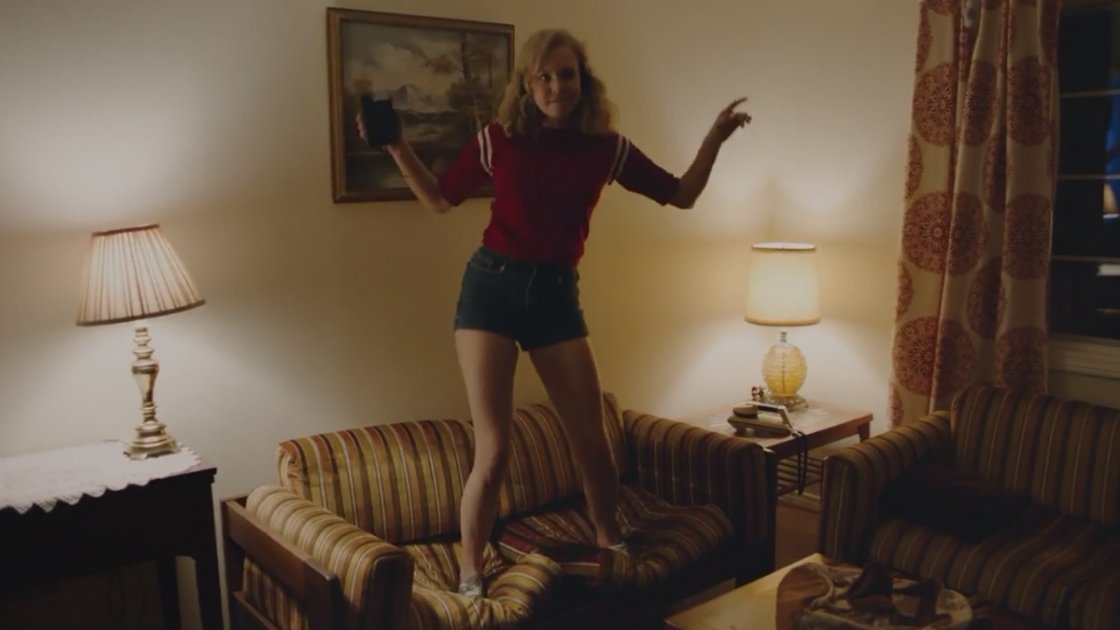 brandon-flowers-lonely-town-music-video-girl-dancing